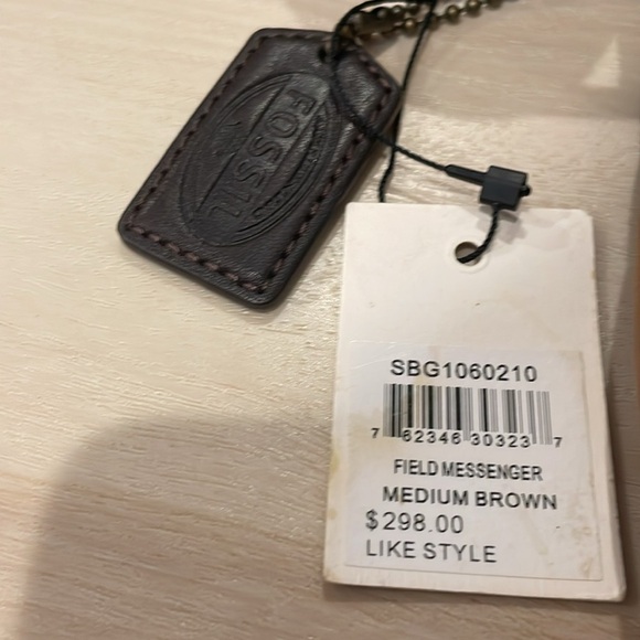 Brown genuine Leather field Messenger Bag - Picture 3 of 16